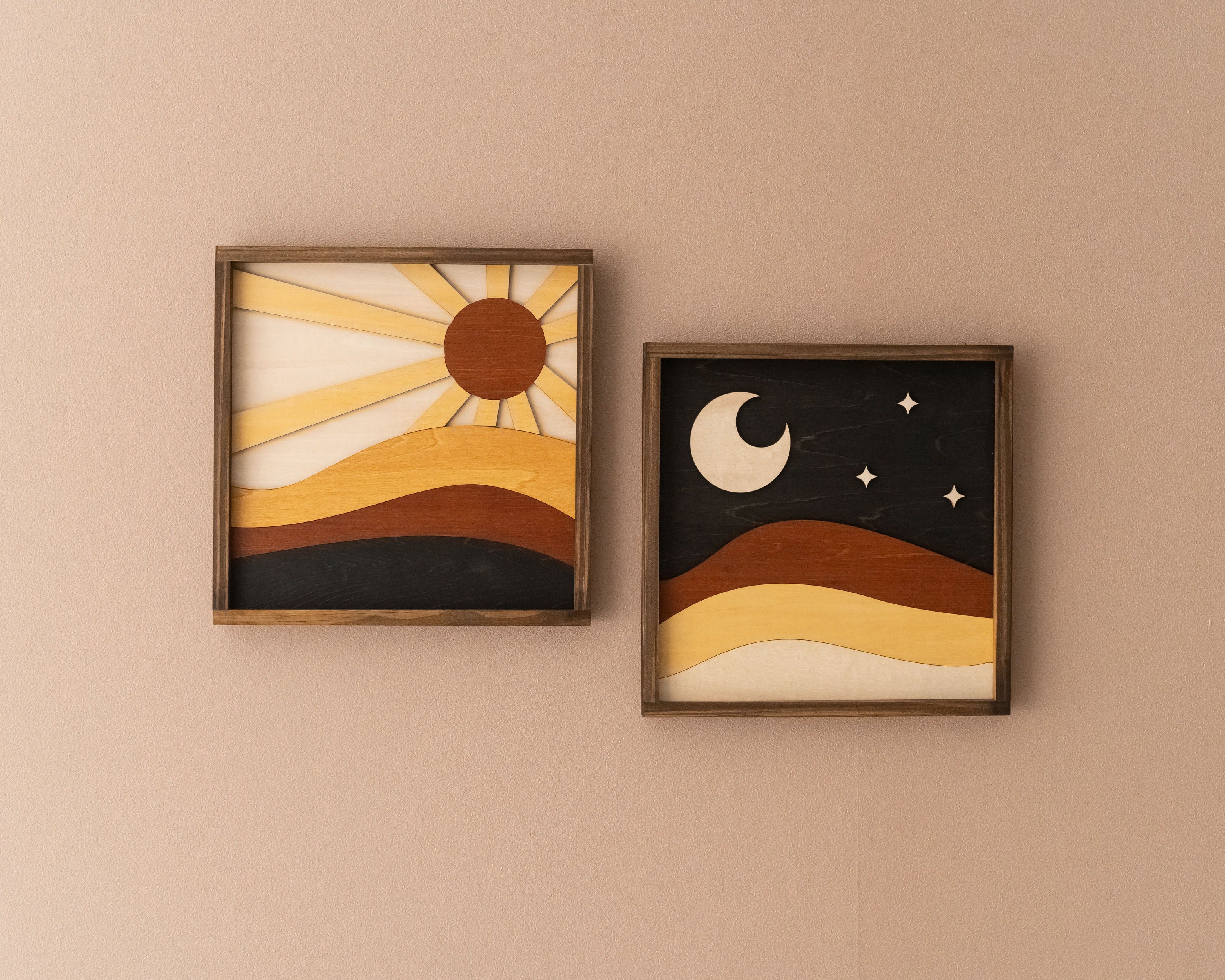 Arte de pared de madera con sol y luna para una decoración de pared de inspiración celestial