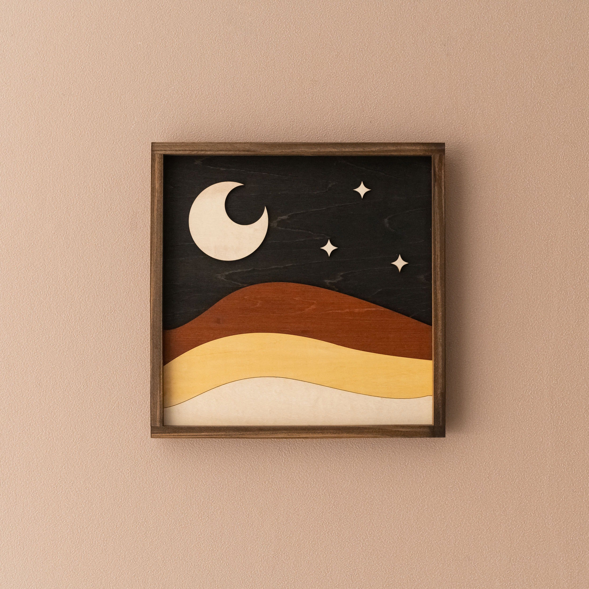 Arte de pared de madera con sol y luna para una decoración de pared de inspiración celestial