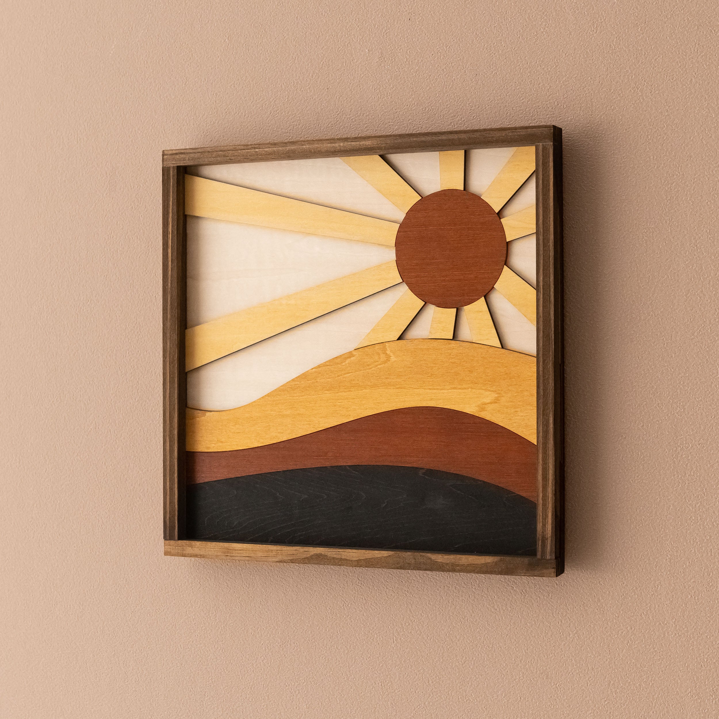 Arte de pared de madera con sol y luna para una decoración de pared de inspiración celestial