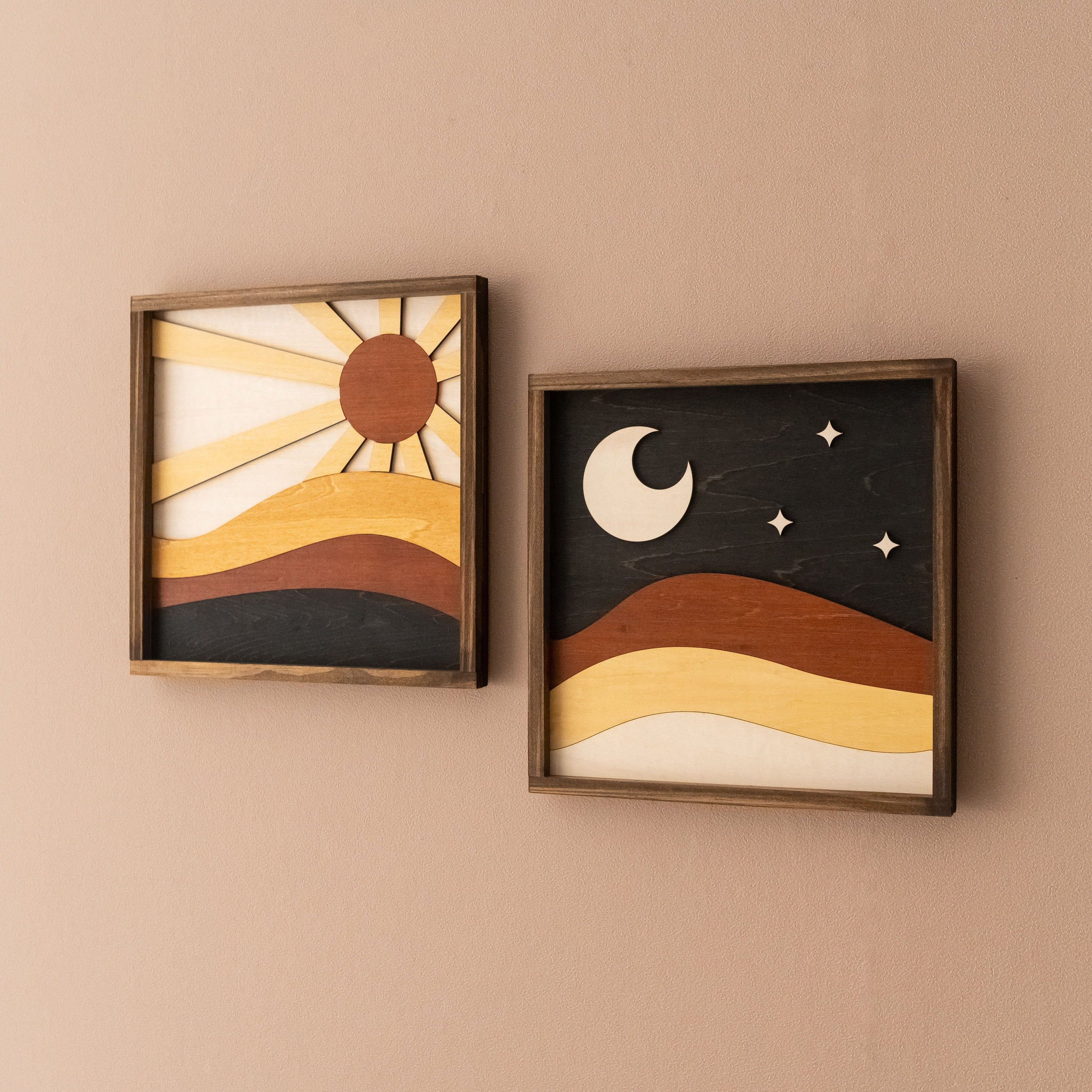Arte de pared de madera con sol y luna para una decoración de pared de inspiración celestial