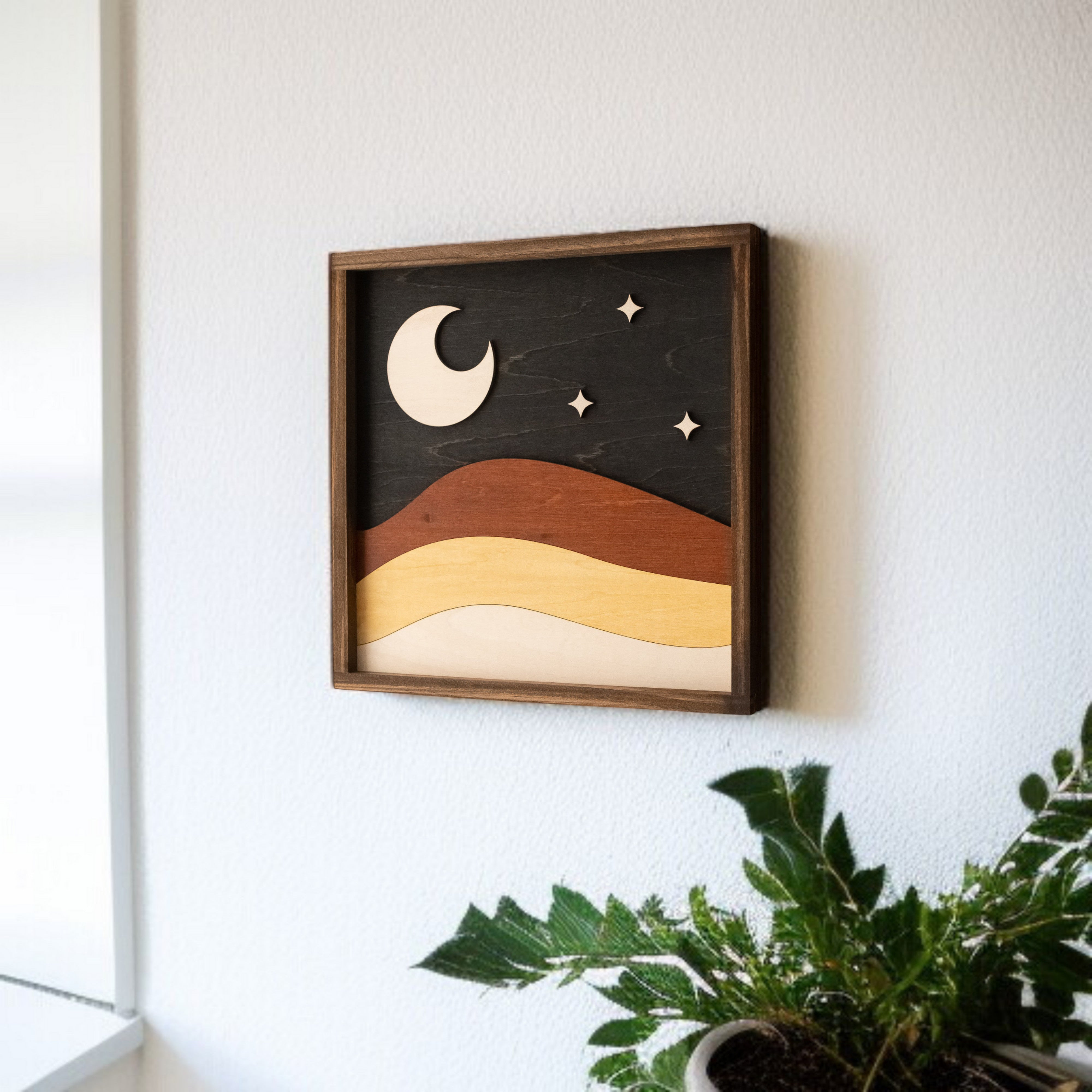 Arte de pared de madera con sol y luna para una decoración de pared de inspiración celestial