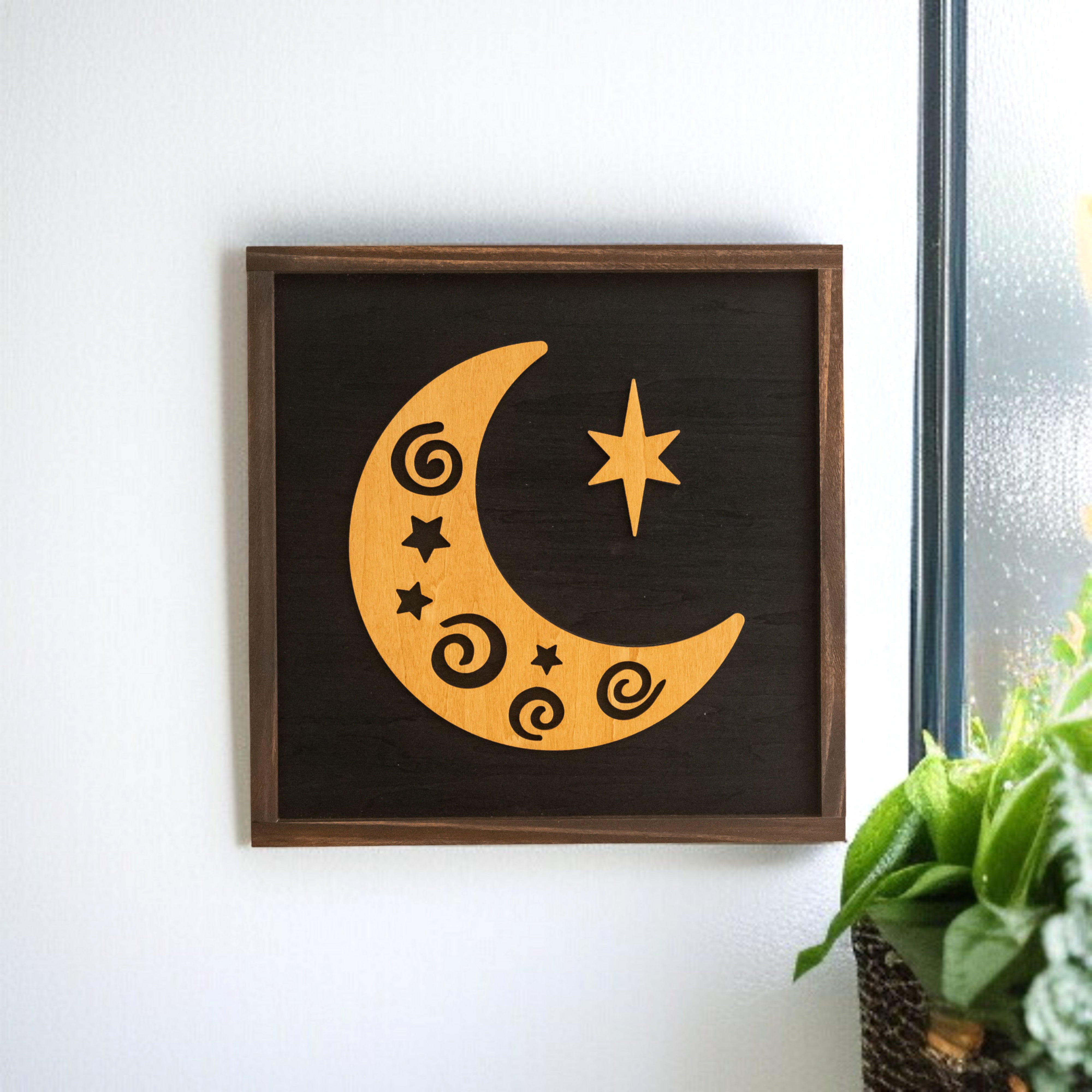 Arte de pared de madera con sol y luna para una decoración de pared de inspiración celestial