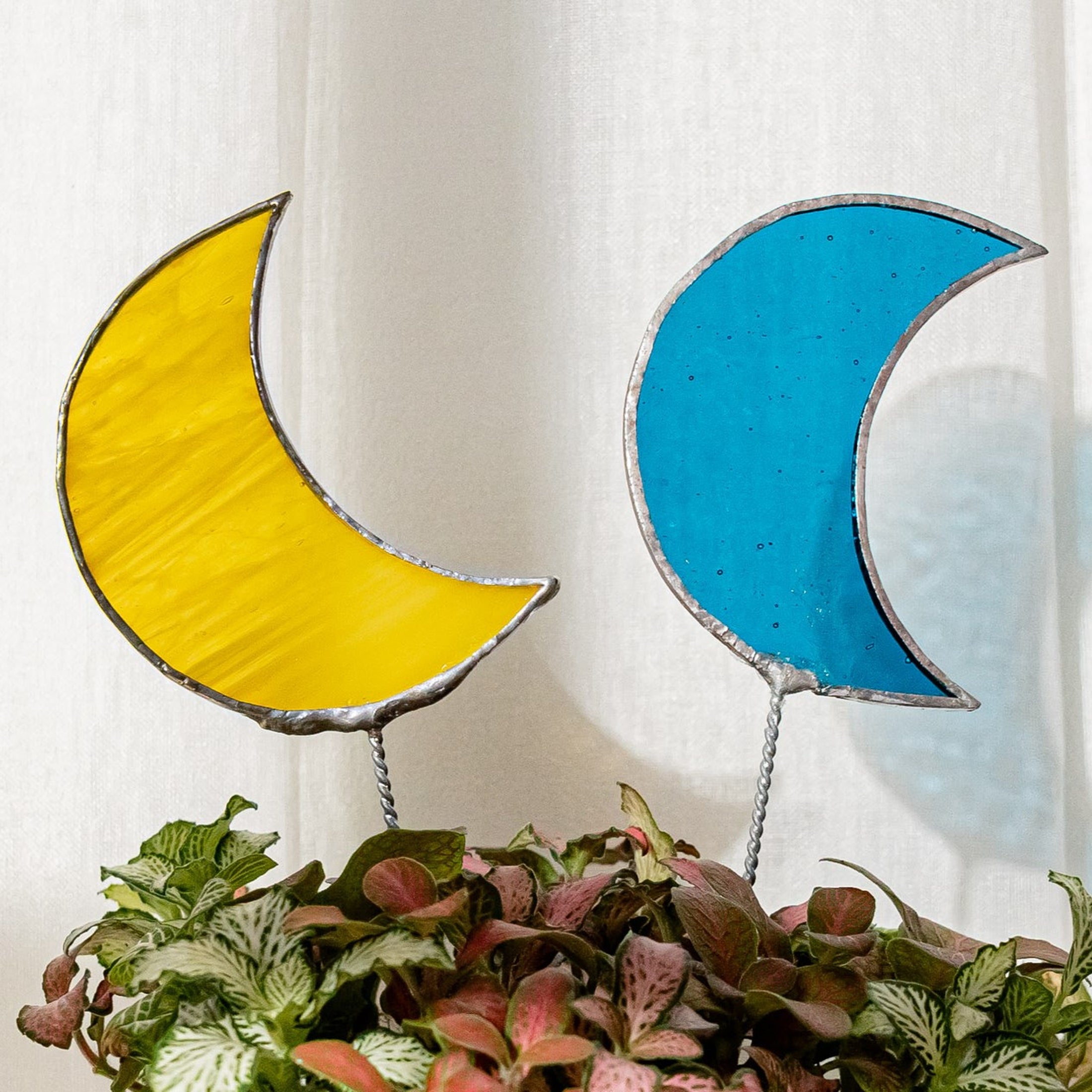 Stained Glass Moon Plant Stakes Glass for Plant Support F47