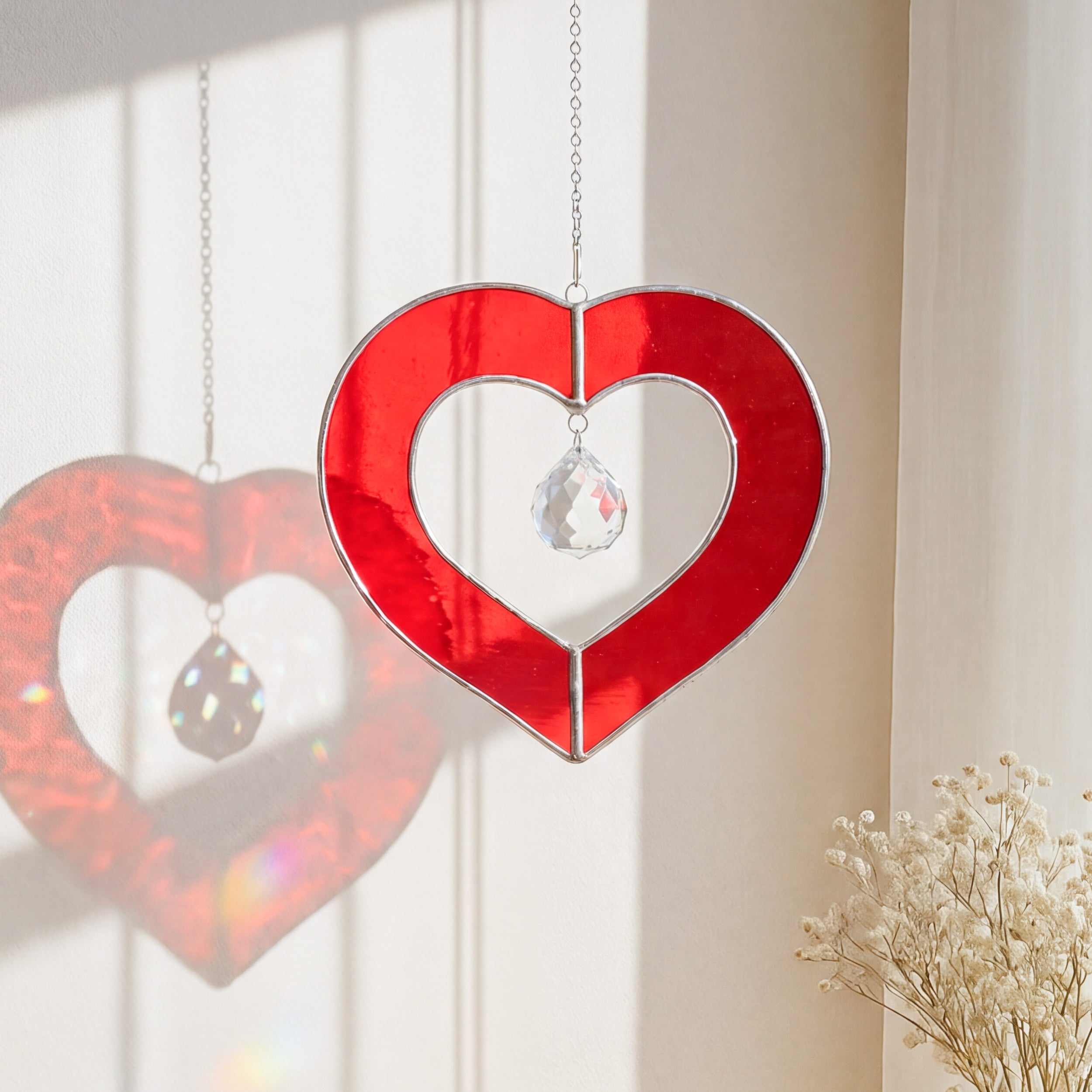 Heart Shaped Stained Glass Suncatcher Decor for Modern Spaces Q27