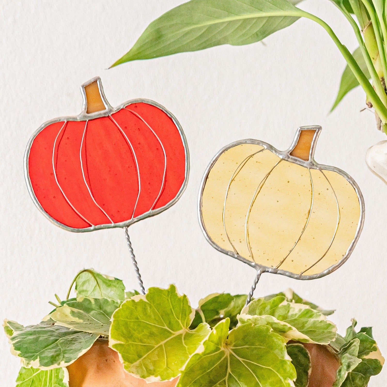 Stained Glass Pumpkin Garden Stakes, Garden decor for fall Q23