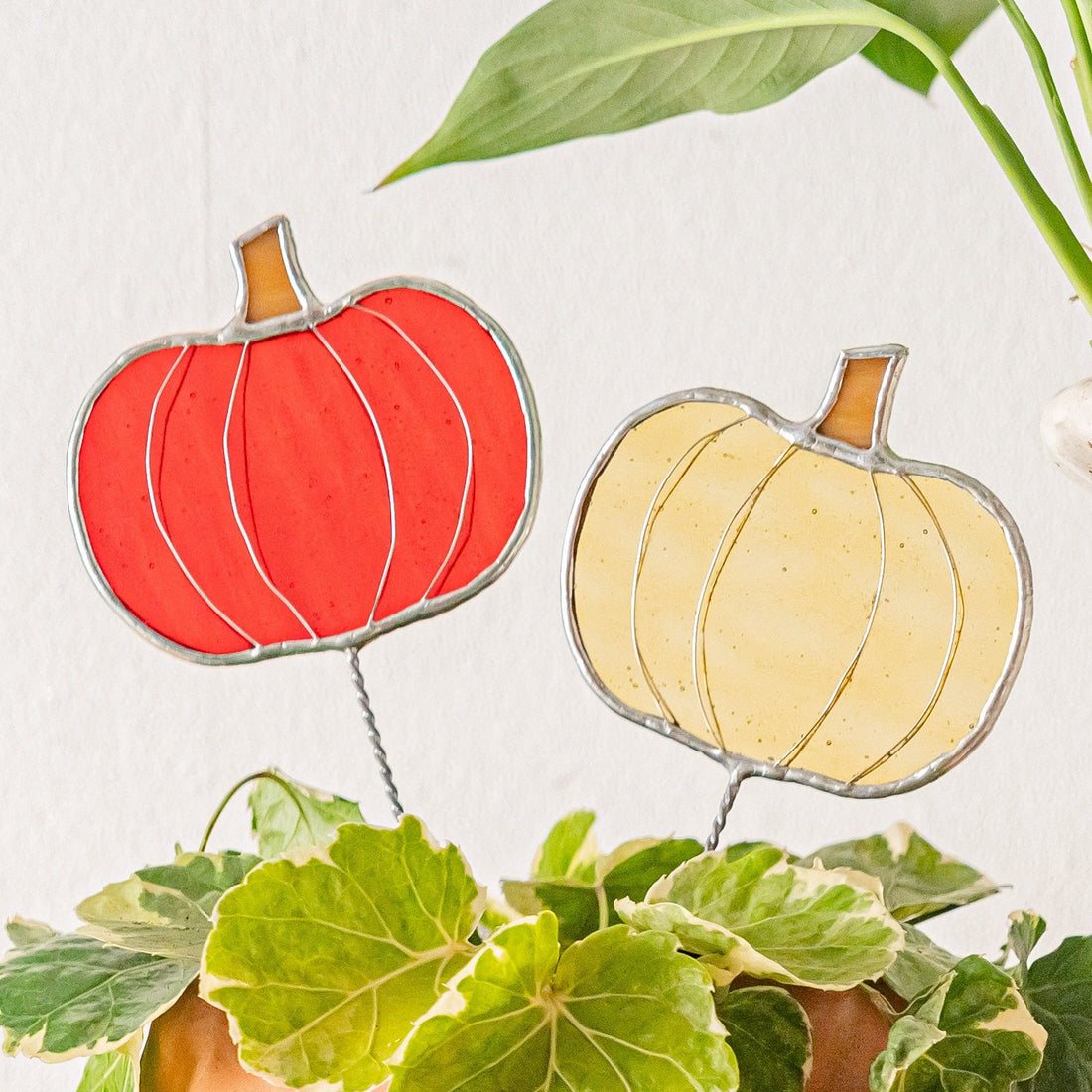 Stained Glass Pumpkin Garden Stakes, Garden decor for fall Q23