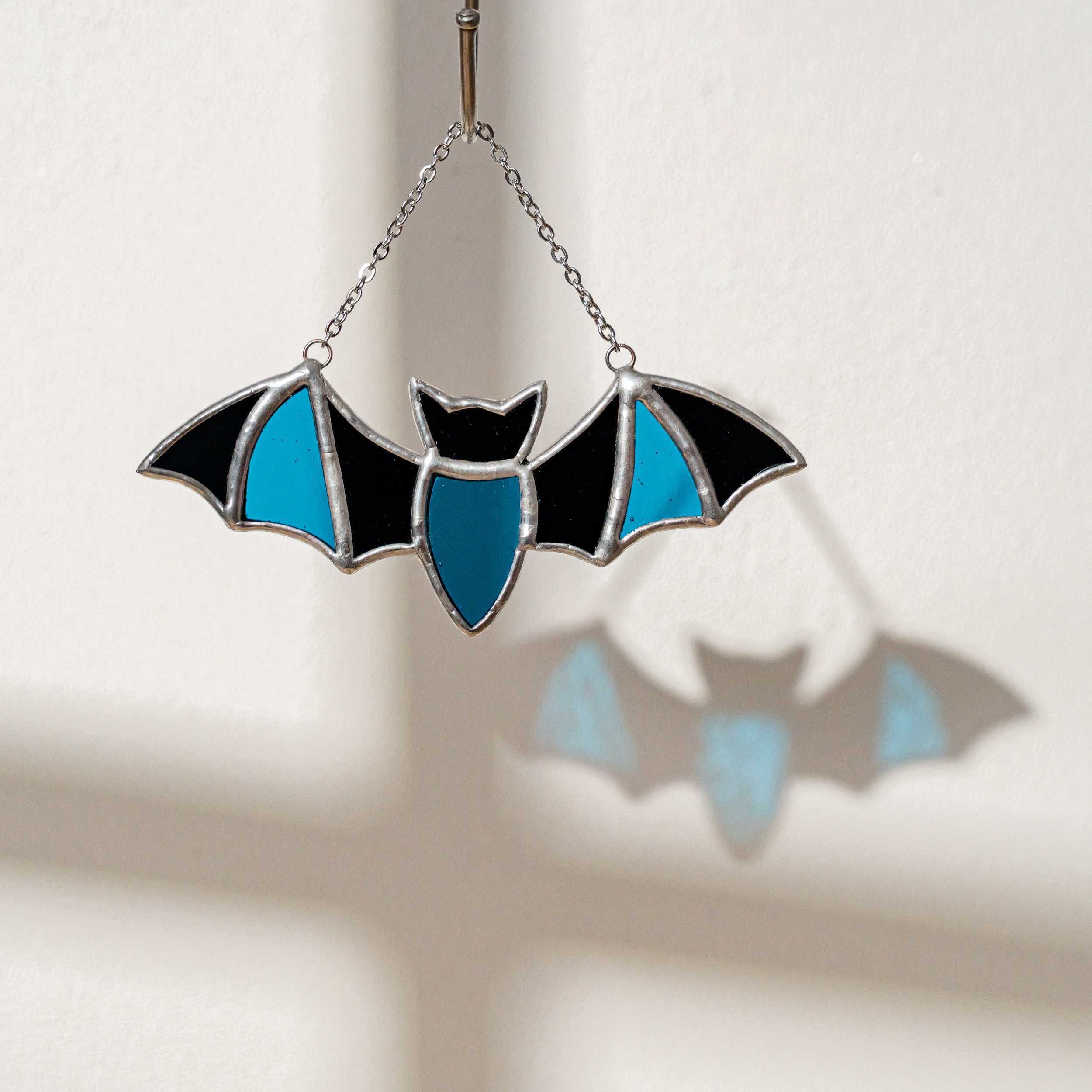 Enchanting Stained Glass Bat for a Whimsical Wall Touch