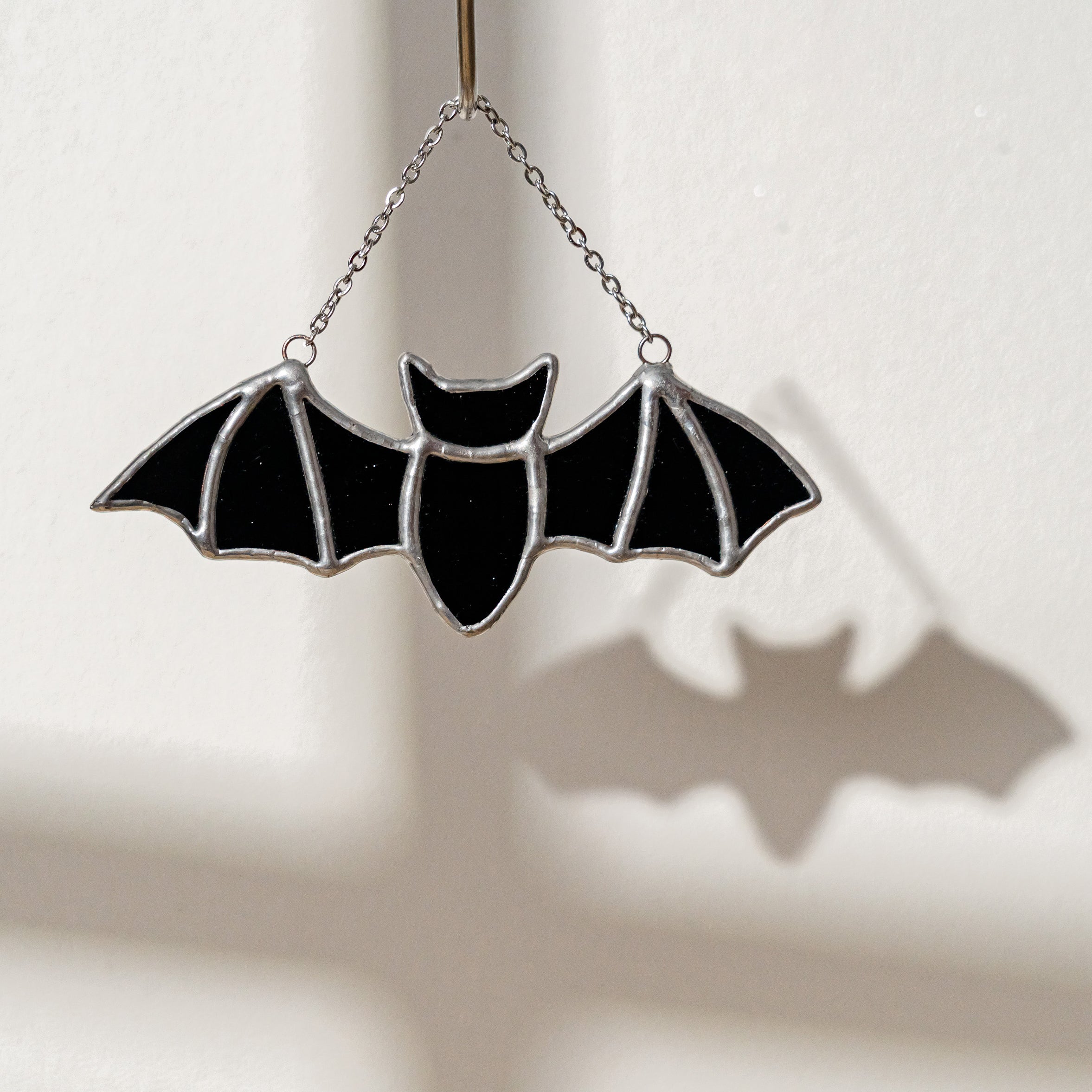 Enchanting Stained Glass Bat for a Whimsical Wall Touch