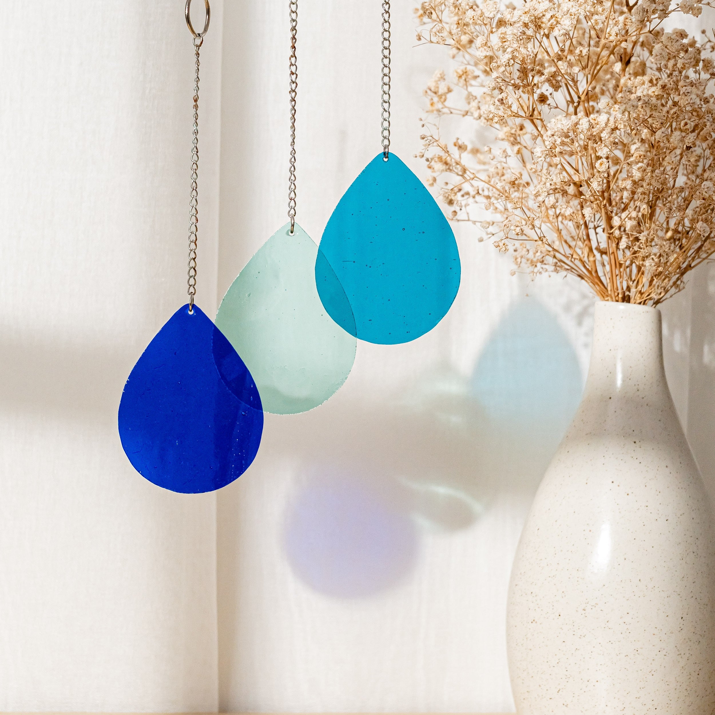 Radiant Stained Glass Droplet Suncatcher for Cozy and Inviting Home Decor