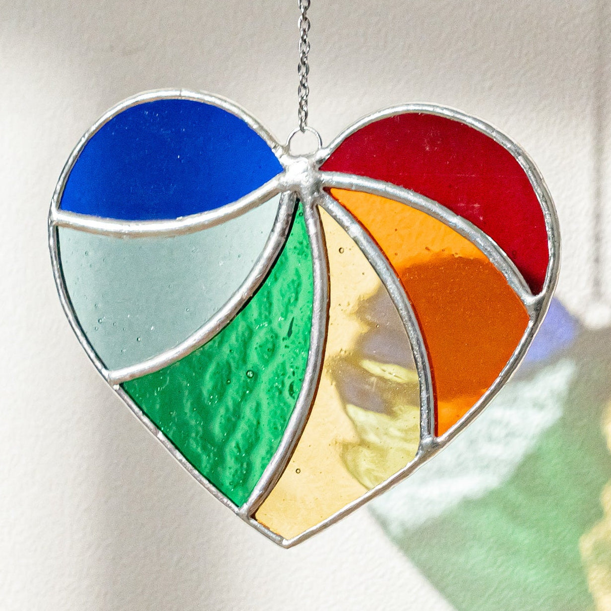 Heart Shaped Rainbow Suncatcher for Window decor Q26