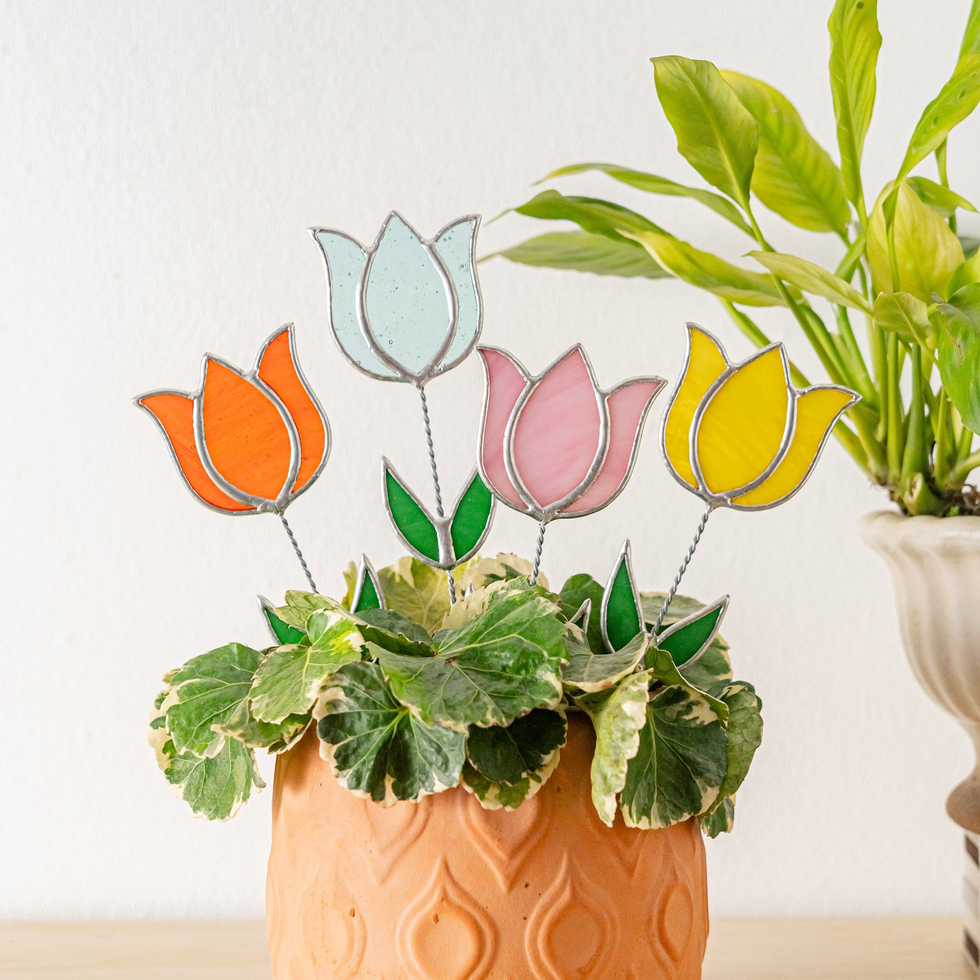 plant stakes indoor Stained Glass Flower Plant Stakes For Colorful Indoor Garden Decor – MondoBellissimo