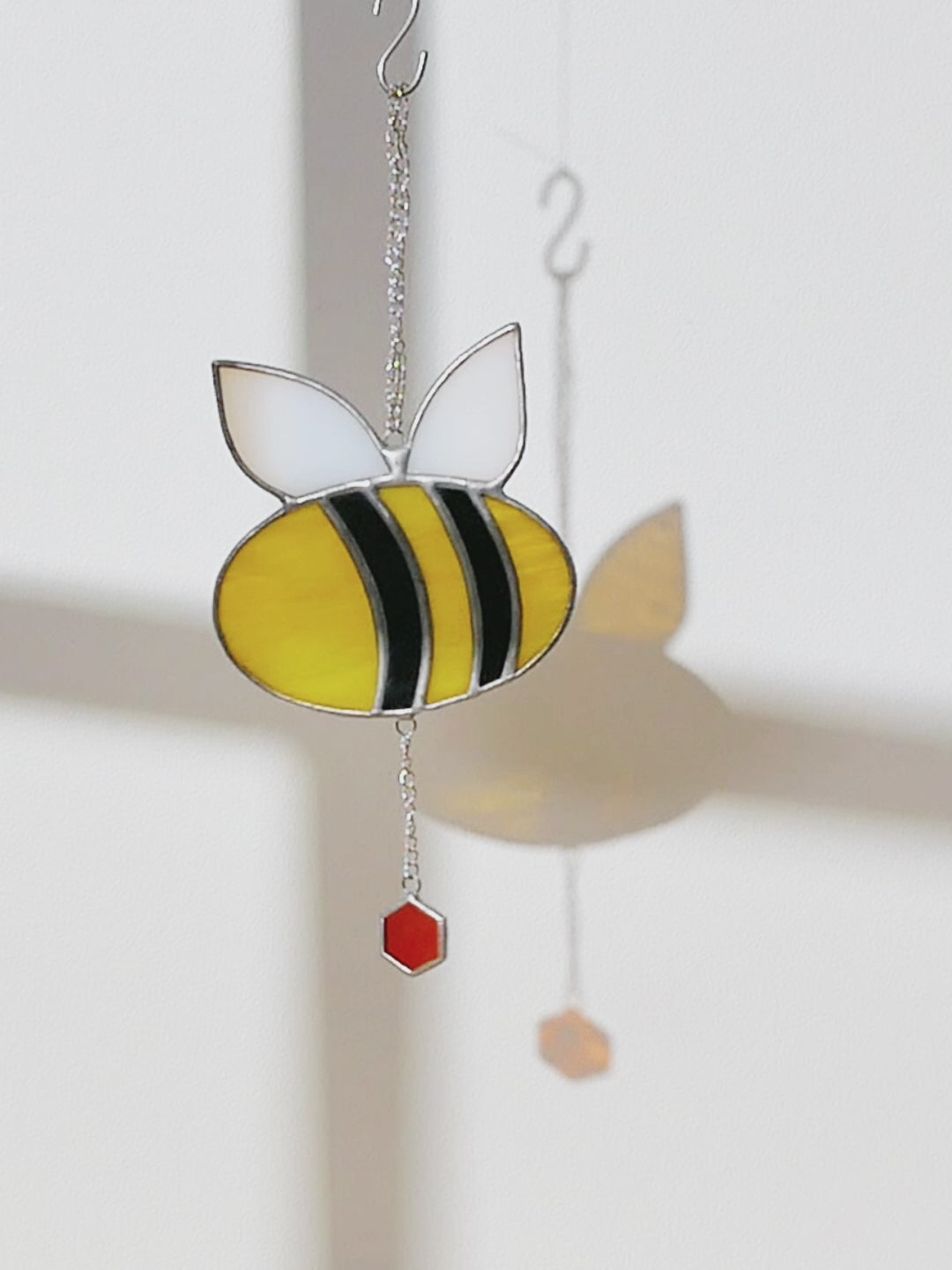Bee Stained Glass Suncatcher, Artistic glass suncatcher F07