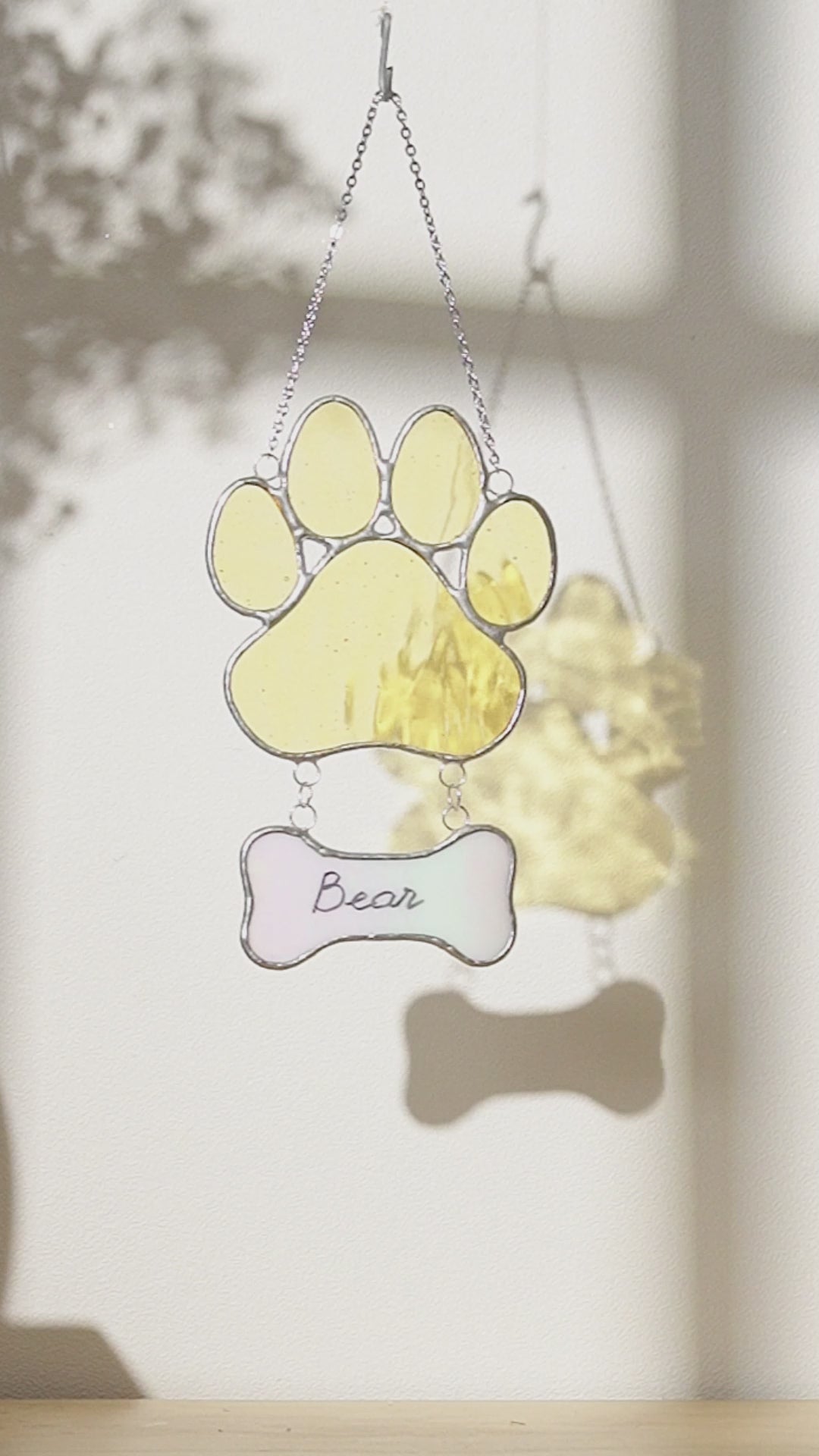 Stained Glass Pet Paw Suncatcher, Memorial pet keepsake and art Q19